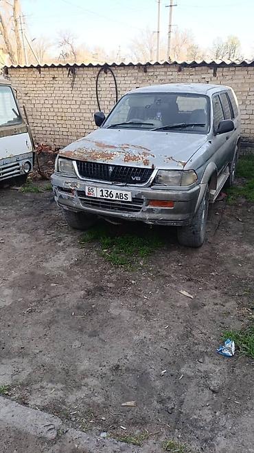 Mitsubishi Pajero: 1997 г., 2.9 л, Кол менен иштөөчү, Дизель, Жол тандабас
