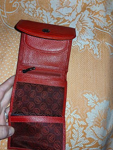 красный женский кошелек: Кошелёк небольшой из натуральной кожи
"BUTUN" состояние нового — 4