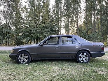 спринтер грузо поссажир: Mercedes-Benz W124: 1988 г., 2 л, Механика, Бензин, Седан — 3