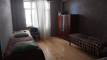 gurcustanda ucuz kiraye evler: Tələbə qızlar üçün kirayə ev. 150 manat. Razinde. kommunal daxil — 2