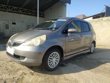 Honda: Honda Fit: 2003 г., 1.3 л, Вариатор, Бензин, Хэтчбэк