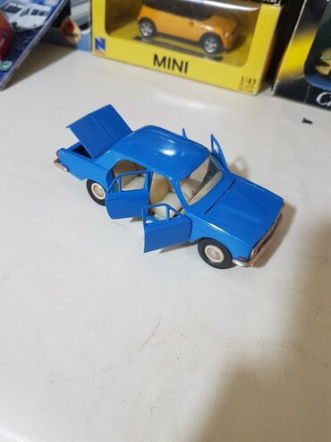 Avtomobil modelləri: QAZ, 1982 il, 1:43, Dəmir, Ödənişli çatdırılma