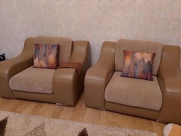 kohnə divan aliram: İşlənmiş, Divan, 2 kreslo, Bazasız, Açılan — 1