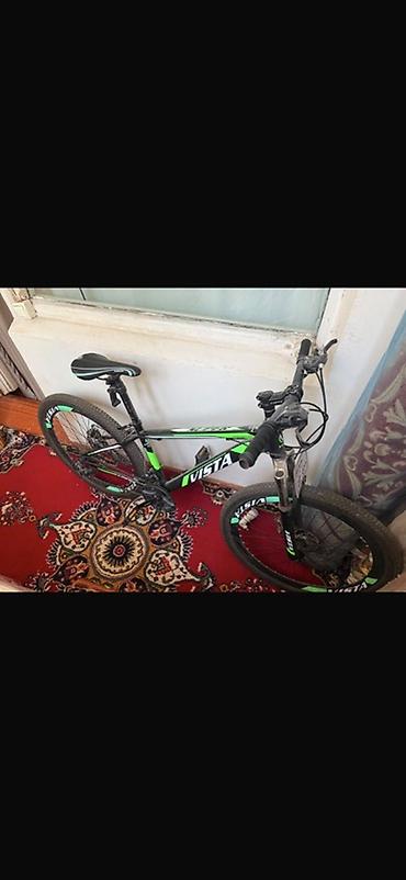 VISTA dağ velosipedi - Rəng: qara-yaşıl dizayn - Çərçivə: yüngül və