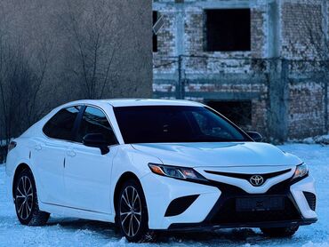 Toyota: Toyota Camry: 2018 г., 2.5 л, Автомат, Бензин, Седан