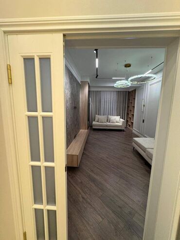 посуточная сдача квартир: 2 комнаты, 72 м², Элитка, 4 этаж, Дизайнерский ремонт