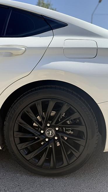 lexus es 300 2014: Lexus ES: 2019 г., 2.5 л, Вариатор, Гибрид, Седан — 8
