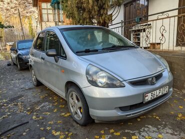 Honda: Honda Jazz: 2003 г., 1.4 л, Механика, Бензин, Хэтчбэк