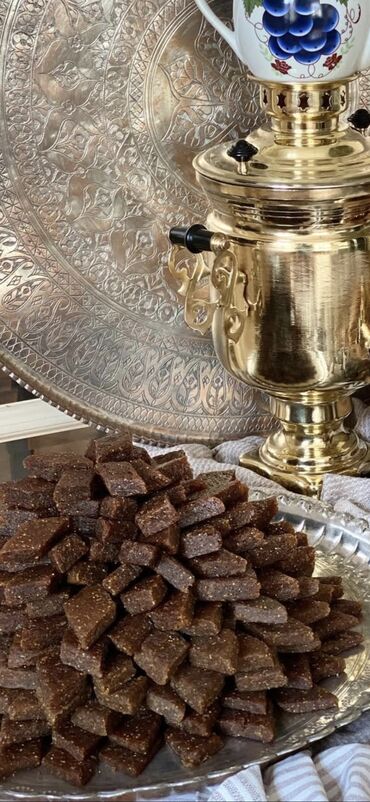 Мясная и рыбная продукция: Tut dowabi,uzum dowabi,encil dowabi,abqora,zencefil,quru encil.Oz
