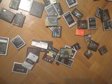 аккумулятор для телефона флай дс 128: Müxtəlif mobil telefon modelləri üçün batareyalar dəsti. əsasən