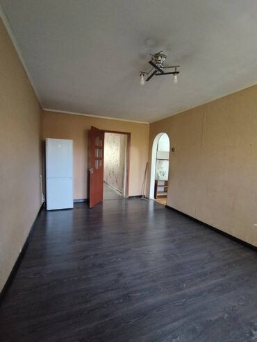 сдам квартиру на долгий срок рядом просп. жибек жолу, бишкек: 2 комнаты, Агентство недвижимости, Без подселения, С мебелью полностью