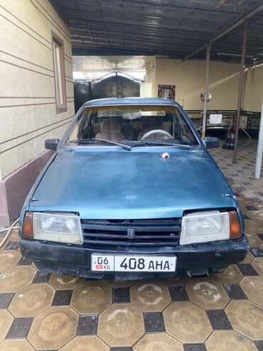 ауди а6 с: Автомобиль ВАЗ 21099 (седан, 4 двери), темно‑зеленый. Основные