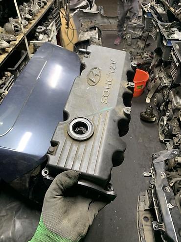 Клапанная крышка двигателя Hyundai SOHC 12V. Оригинальная крышка ГБЦ