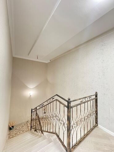 Həyət evləri və villaların satışı: 6 otaqlı, 200 kv. m, Kredit var — 12