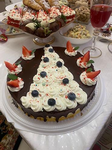 Кондитерские изделия, сладости: Выпечка на заказ!!!В ассортименте слойка булочки с разными — 10