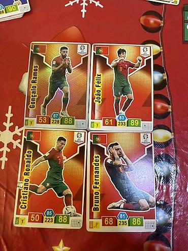 sak qosqu: Məhsul: Futbol kolleksiya kartları dəsti 40 EDED Təsvir: - Müxtəlif — 5