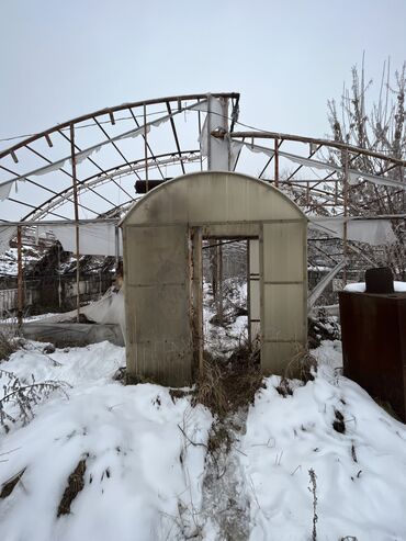 Биметаллические радиаторы: Срочно срочно срочно Теплицанын терезе, батарейка трубалары — 8