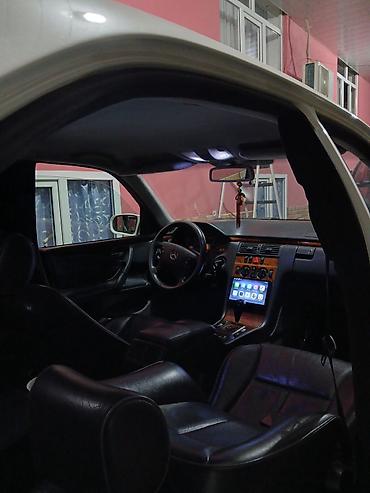 opel muherrik: Mercedes-Benz 210, 2.2 l, Dizel, 2001 il, İşlənmiş — 3
