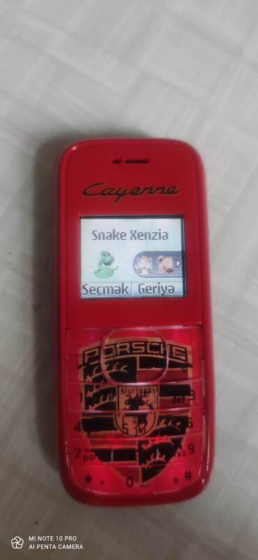 Nokia: Nokia 1208 retro ili 2008 Porsche Cayenne temalı korpuslu klassik — 3