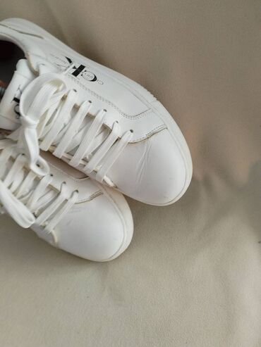 Women's Sneakers and athletic shoes: Calvin Klein, 38, bоја - Bela — 10