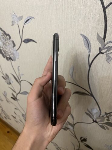 Apple iPhone: IPhone X, 256 GB, Space Gray, Face ID — 8