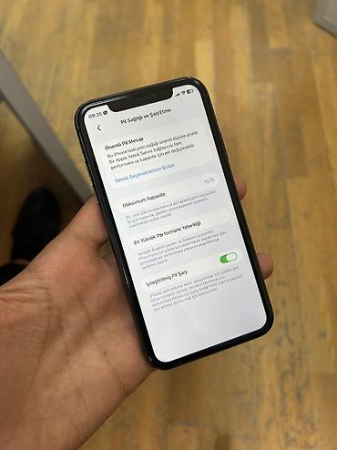 iphone 11 mini: IPhone 11, 64 GB, Qara, Face ID — 5