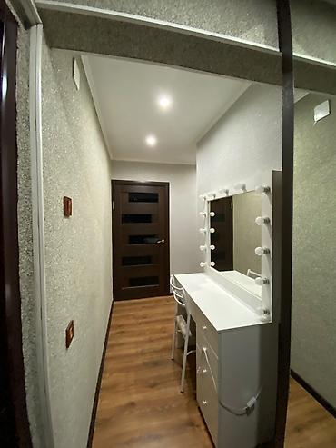 без хозяев: 1 комната, 32 м², 4 мкр 104 серия, 1 этаж, Евроремонт — 5