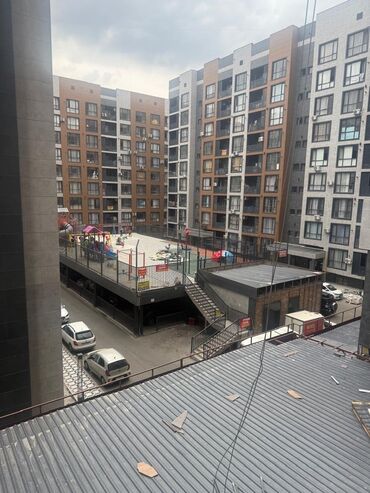 сдаю квартиру в барачном доме: 2 бөлмө, 68 кв. м, Элитка, 6 кабат, ПСО (өзү оңдоп түзөтүп бүтүү үчүн)