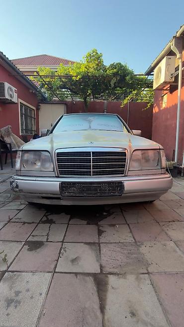 mercedes şəkilləri: Mercedes-Benz W124: 2.6 l | 1989 il Sedan — 2