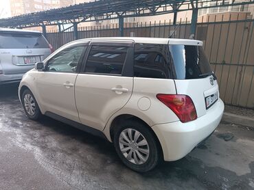 Toyota: Toyota : 2003 г., 1.3 л, Автомат, Бензин, Хэтчбэк