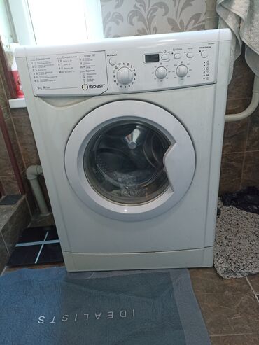 не рабочие стиральные машины: Стиральная машинка indesit 5кг. Нужно поменять подшипники, остальное