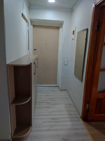 Köhnə tikili: Bakı, Yasamal, 3 otaqlı, Köhnə tikili, m. İnşaatçılar, 70 kv. m
