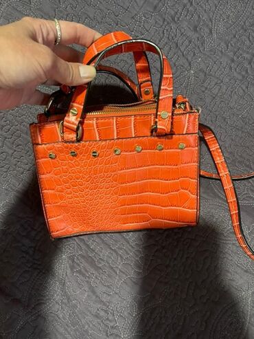hermes deri çanta: Çiyin çantası, Zara, İşlənmiş
