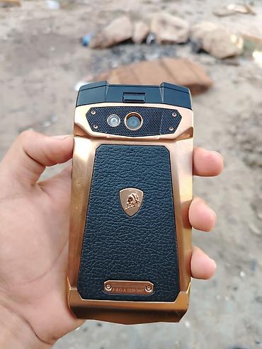 luxury touch s718: Tonino Lamborghini brendli lüks smartfon - Korpus: metal çərçivə və — 2