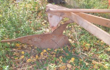 Poljoprivredne mašine: Plug za traktor – dvobrazdni, vučeni - Konstrukcija: masivan čelični — 7