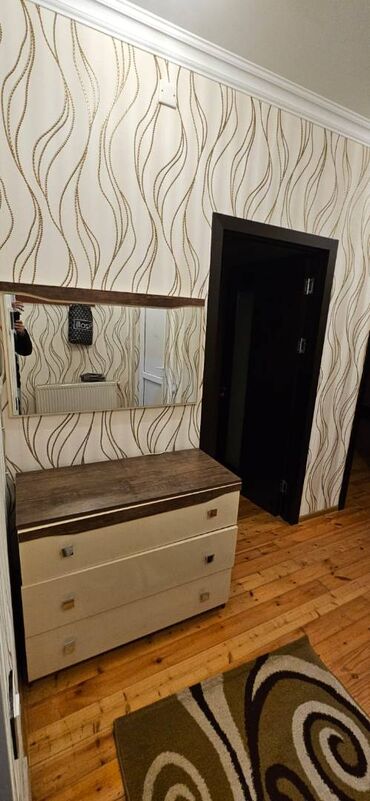 Uzunmüddətli kirayə mənzillər: Nəsimi rayonu,20 yanvar metrosu cıxışında metro ilə 2 dəqiqəlik — 12