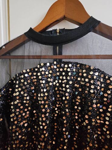 Köynək və bluzalar: Herbiri 5 AZN, YENIDIR -da lalafo.az — 10 Köynək və bluzalar: Herbiri 5 AZN, YENIDIR — 10