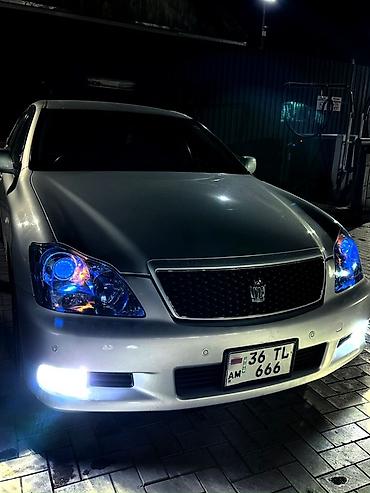 Автоуслуги: Комплект передних фар Toyota 2006 г., Б/у, Оригинал, Япония — 1