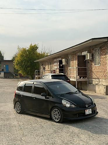 Honda Fit: 2003 г., 1.3 л, Вариатор, Бензин, Хэтчбэк