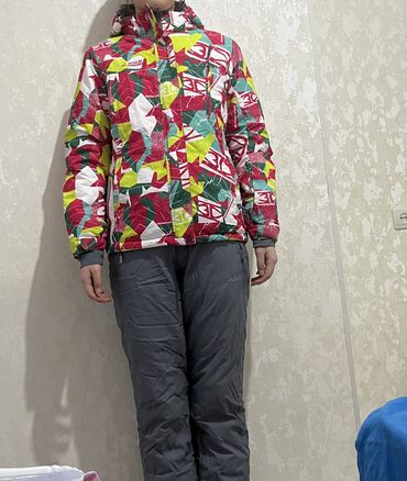 мужская горнолыжная одежда: Горнолыжный костюм в комплекте имеется перчатки 🧤 балаклава . На рост