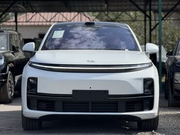 авто в кредит без первоначального взноса: Полноразмерный внедорожник Li Auto L7 Max 2025 выполненный в белом
