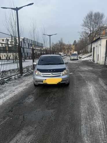 таета вич: Toyota ist: 2003 г., 1.5 л, Автомат, Бензин, Седан