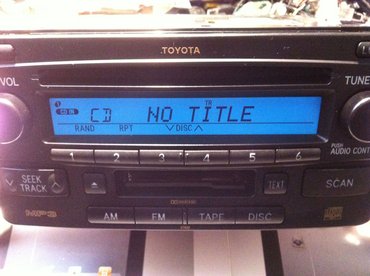 Avtoelektronika: Toyota maqnitolasi. Ustden cixma,tam iwlek veziyyetde. Qiymeti 55 azn — 5
