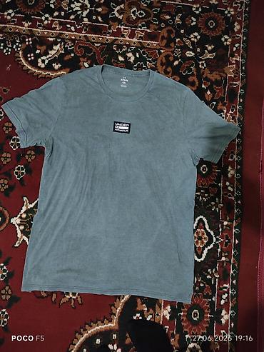новорожденный одежда: Мужская футболка, 2XL, Under Armour, Б/у, цвет - Серый, Самовывоз — 2