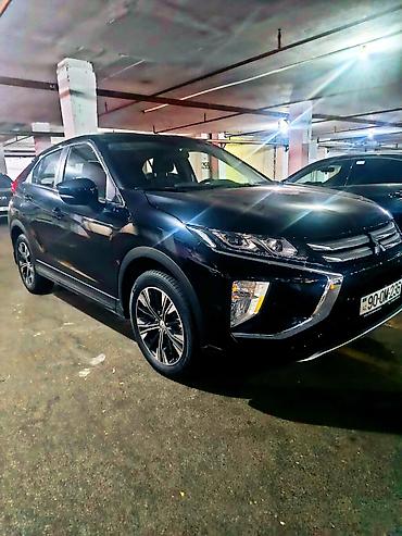 hyundai elantra diffuser: Mitsubishi Eclipse Cross – qara rəngli kompakt krossover — 1