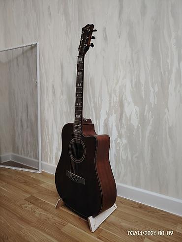 Акустические гитары: Akkustik gitar və qatlanan gitar stendi WHATSAPPLA ƏLAQƏ SAXLAYIN — 6