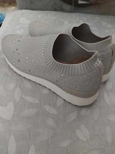 Кроссовки и спортивная обувь: Кроссовки, 38, 39, Caprice, Б/у, цвет - Серый, Самовывоз — 30