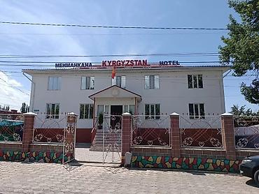 Посуточная аренда квартир: 6 комнат и более, Телевизор, Круглосуточное заселение, Парковка — 2