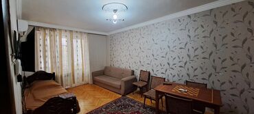 снять дом в сумгаите: 3 otaqlı evə 2 nəfər xanım otaq yoldaşı axtarılır. Yaş 18-30. Tələbə