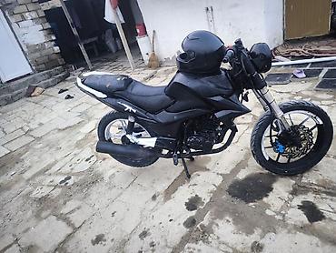 baic m60 ehtiyat hisseleri: Kafe-racer/streeter üslubunda qara motosiklet Xüsusiyyətlər: - Tək — 3